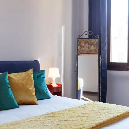 Апартаменты Free Parking - The Storyteller's Sanctuary - 5th Floor - No Elevator Милан